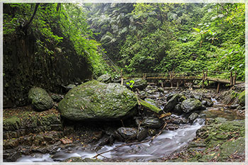 林美山石盤步道